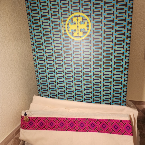 Tory Burch Over The Knee Laila Black Suede Boots - Picture 7 of 9